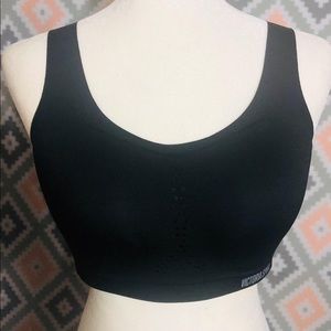 34d Victoria’s Secret sport bra so comfy